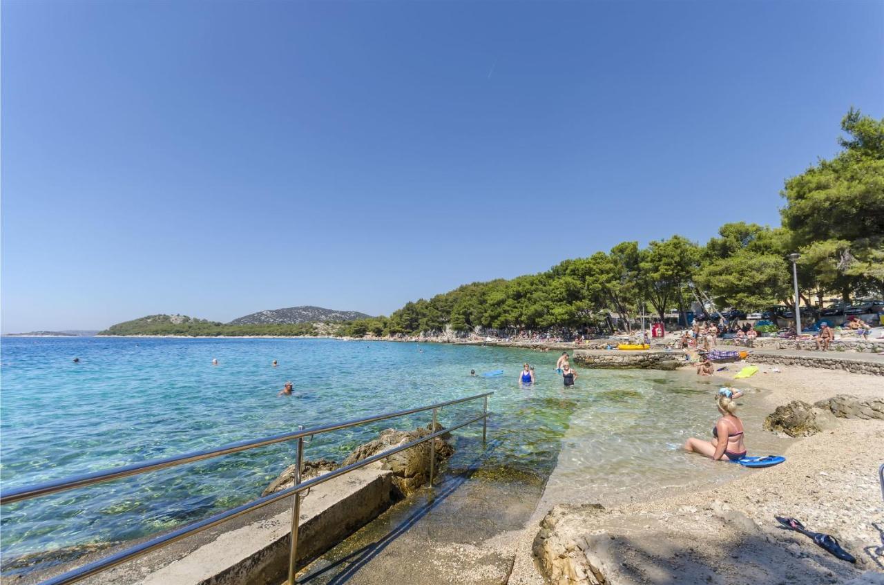 Apartments And Room Take It Easy Tribunj (Sibenik-Knin) Exterior foto