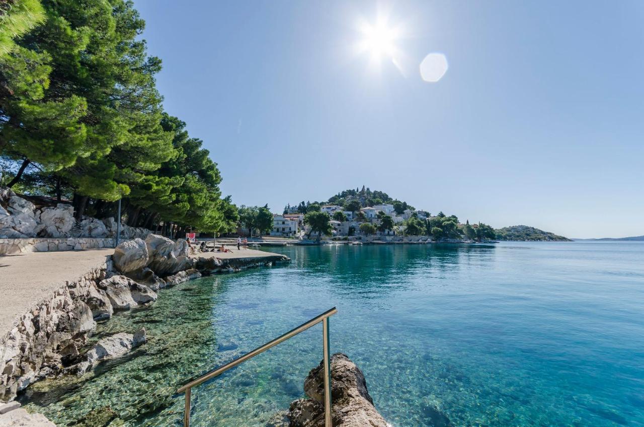 Apartments And Room Take It Easy Tribunj (Sibenik-Knin) Exterior foto