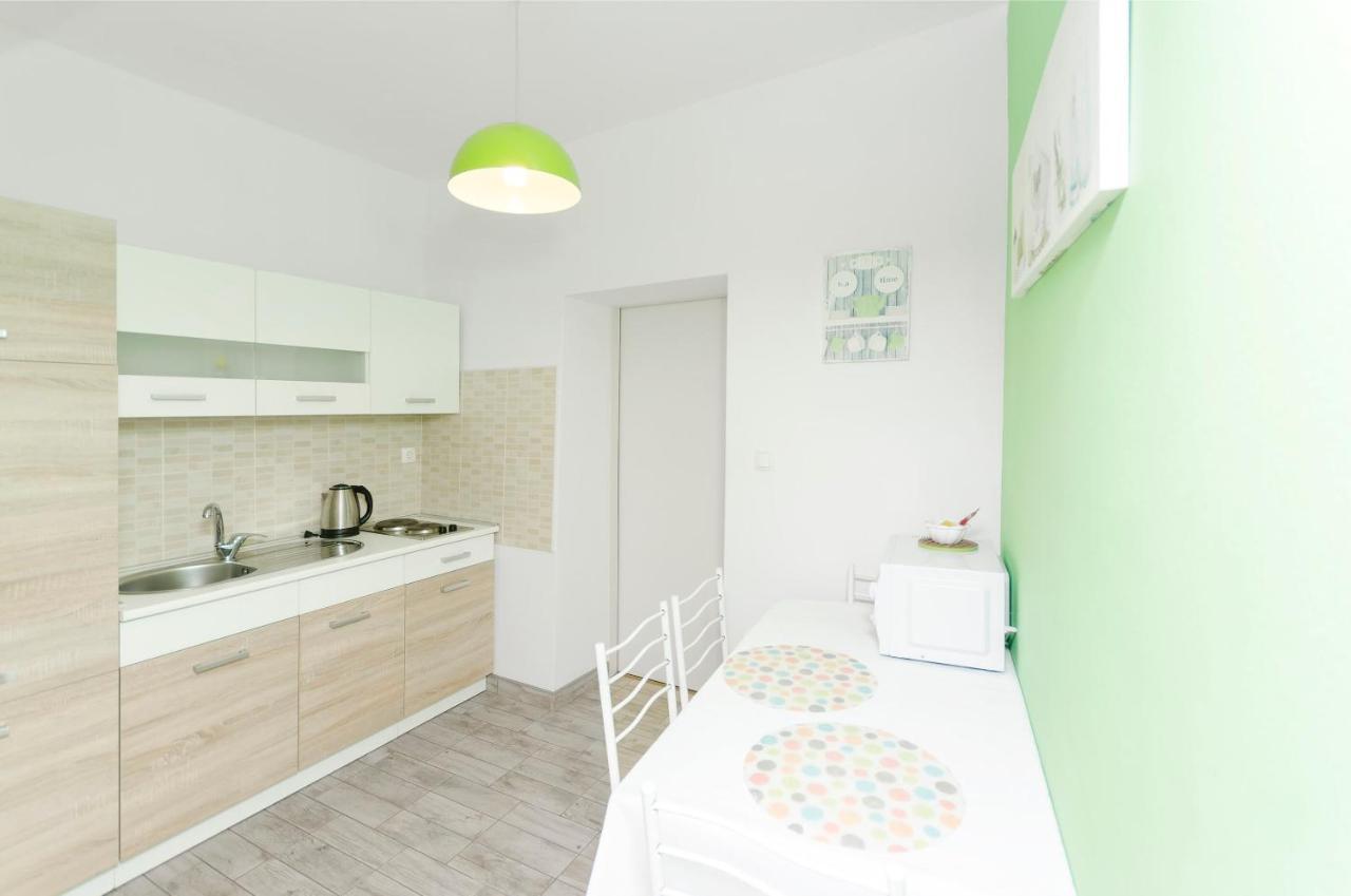 Apartments And Room Take It Easy Tribunj (Sibenik-Knin) Exterior foto